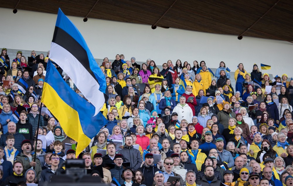 Співаємо разом "Ой у лузі червона калина"