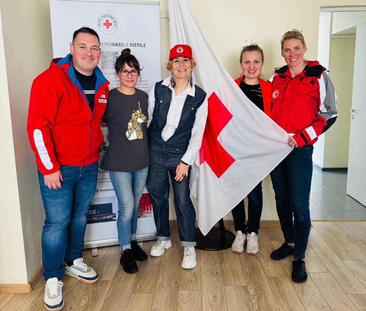 Подарункові сертифікати для українців від Червоного Хреста Естонії