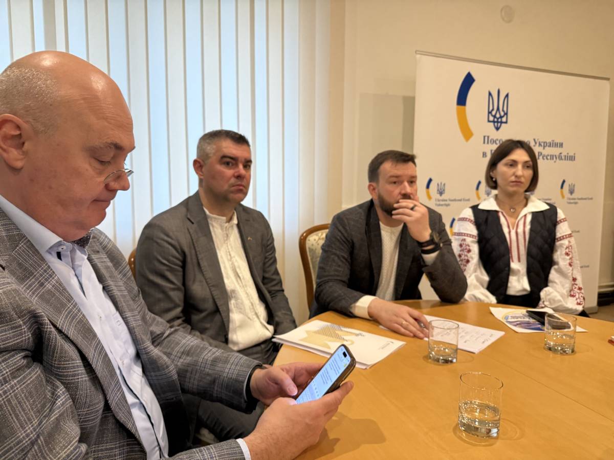 Ukrainlaste sotsiaalkaitse ja ühtsus: kohtumine minister Denõs Uljutiniga Tallinnas