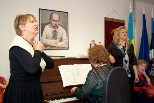 З днем народження, Любове Лаур!